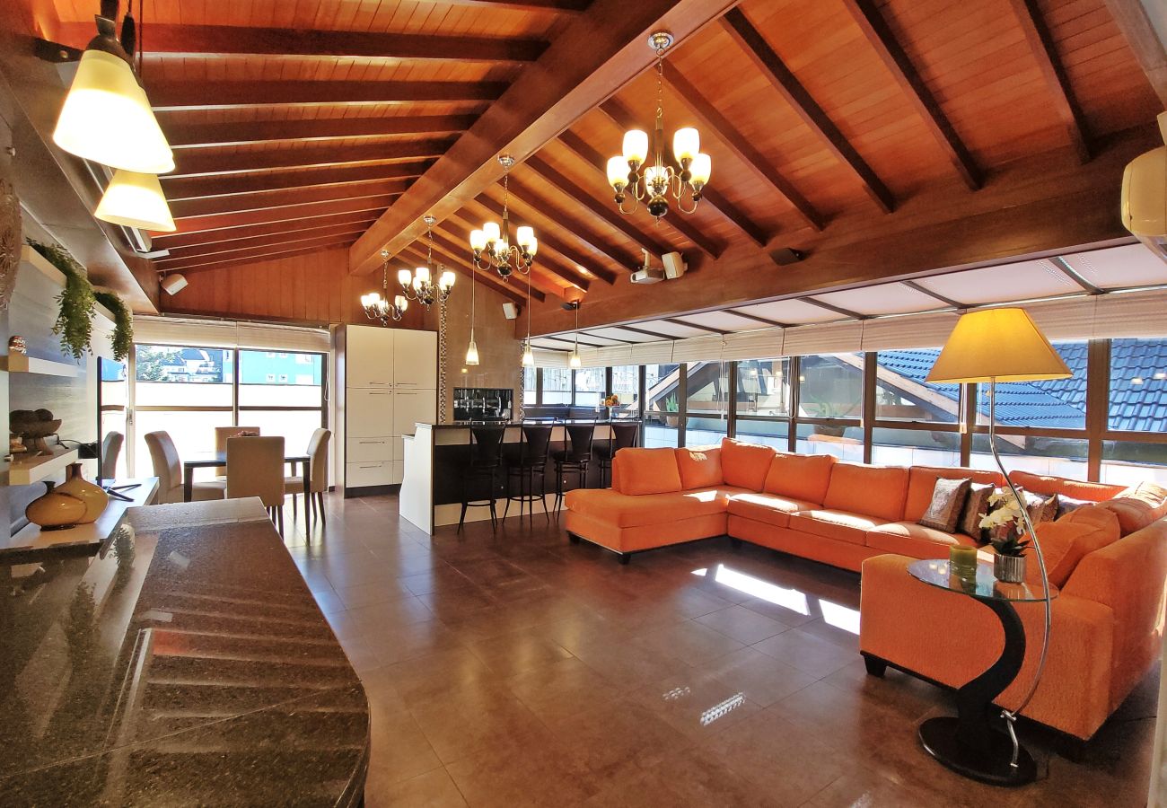 Apartamento em Gramado - Apto alto padrão 3D (1 suíte) no coração de Gramado!