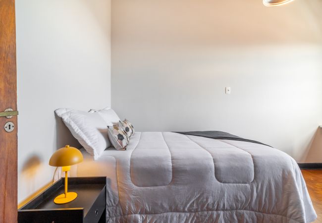 Apartamento em São Paulo - Apartamento Amplo Prox HC São Paulo  Apartamento em São Paulo - Apartamento Amplo Prox HC São Paulo