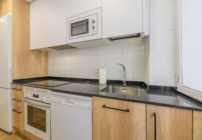 Quarto em Madrid - Acogedora habitación con cama doble cerca al Polideportivo Los Cantos en Alcorcón SAP35A Quarto em Madrid - Acogedora habitación con cama doble cerca al Polideportivo Los Cantos en Alcorcón SAP35A