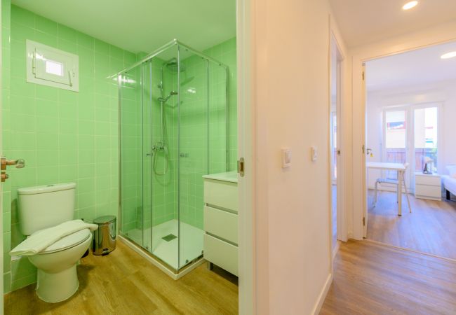 Quarto em Madrid - Acogedora habitación con cama doble cerca al Polideportivo Los Cantos en Alcorcón SAP35B Quarto em Madrid - Acogedora habitación con cama doble cerca al Polideportivo Los Cantos en Alcorcón SAP35B