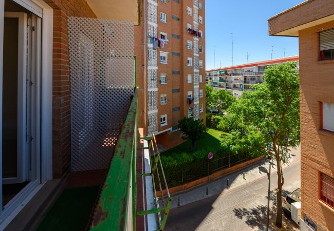 Quarto em Madrid - Acogedora habitación cerca al Polideportivo Los Cantos en Alcorcón SAP35C Quarto em Madrid - Acogedora habitación cerca al Polideportivo Los Cantos en Alcorcón SAP35C
