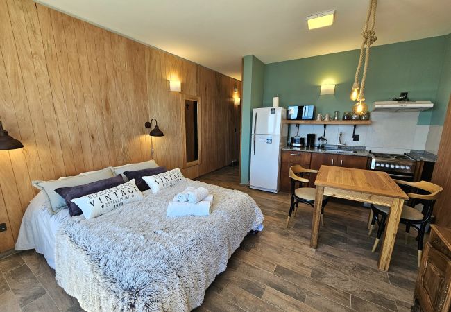 Estúdio em San Carlos de Bariloche -  Apartamento romântico Suíço II com vista para o Lago Nahuel Huapi Estúdio em San Carlos de Bariloche -  Apartamento romântico Suíço II com vista para o Lago Nahuel Huapi