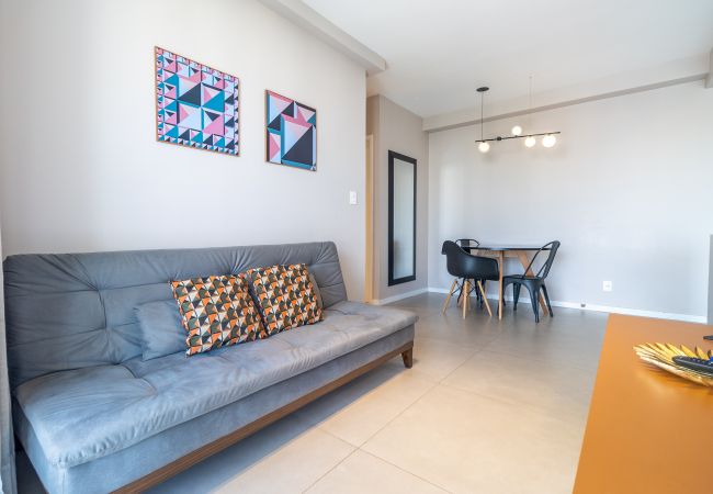 Apartamento em São Paulo - Apto 2 Quartos c/ piscina, academia, lavanderia e rede nas janelas Apartamento em São Paulo - Apto 2 Quartos c/ piscina, academia, lavanderia e rede nas janelas