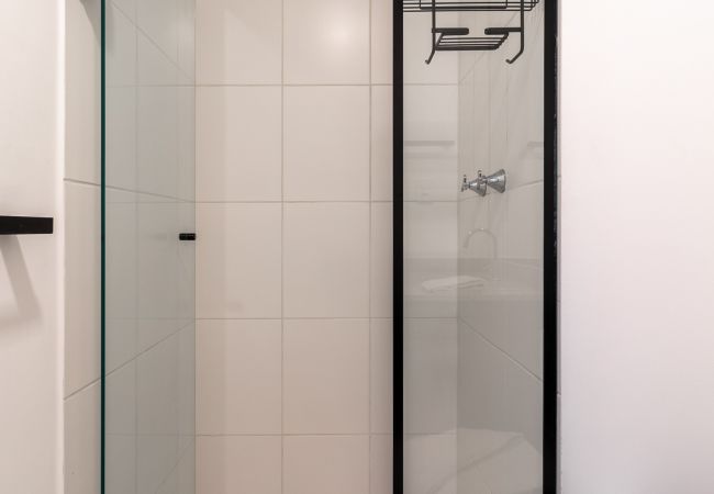 Apartamento em São Paulo - Apto 2 Quartos c/ piscina, academia, lavanderia e rede nas janelas Apartamento em São Paulo - Apto 2 Quartos c/ piscina, academia, lavanderia e rede nas janelas