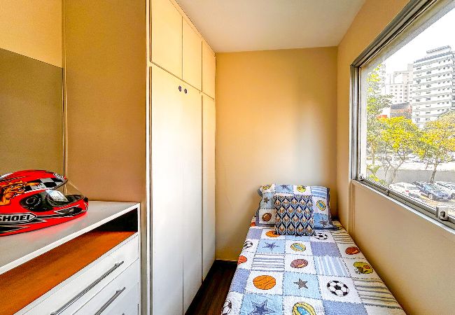 Apartamento em São Paulo - Apto espaçoso c WiFi próx a Marginal Pinheiros/SP Apartamento em São Paulo - Apto espaçoso c WiFi próx a Marginal Pinheiros/SP