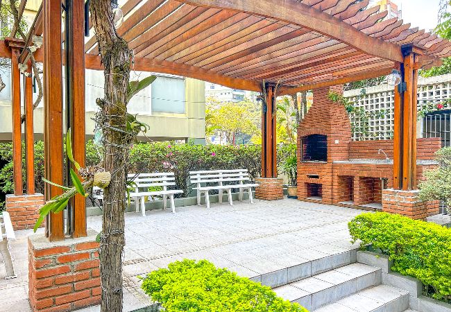 Apartamento em São Paulo - Apto espaçoso c WiFi próx a Marginal Pinheiros/SP Apartamento em São Paulo - Apto espaçoso c WiFi próx a Marginal Pinheiros/SP