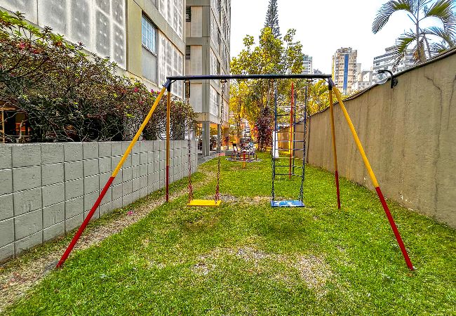 Apartamento em São Paulo - Apto espaçoso c WiFi próx a Marginal Pinheiros/SP Apartamento em São Paulo - Apto espaçoso c WiFi próx a Marginal Pinheiros/SP