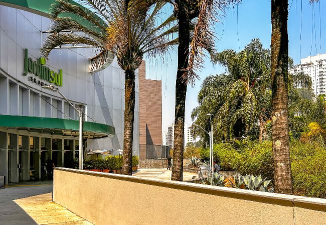 Apartamento em São Paulo - Apto espaçoso c WiFi próx a Marginal Pinheiros/SP Apartamento em São Paulo - Apto espaçoso c WiFi próx a Marginal Pinheiros/SP