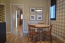 Apartamento em Gramado - Luxuoso apartamento no centro, a 400m da Rua Coberta