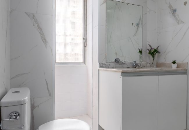 Apartamento em Rio de Janeiro - 3 minutos da praia do Leme | GS501 Apartamento em Rio de Janeiro - 3 minutos da praia do Leme | GS501