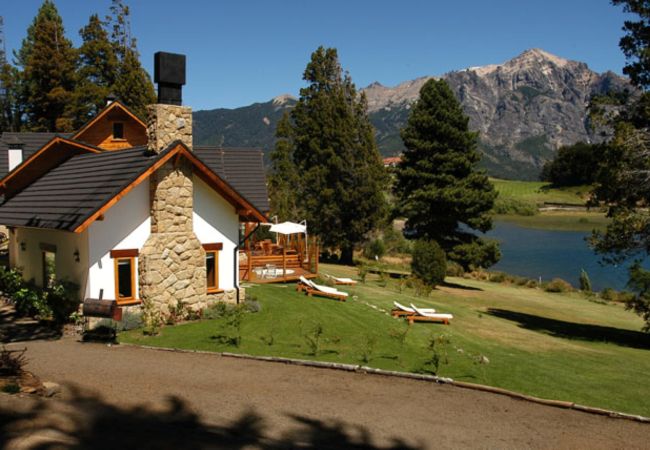 Casa em San Carlos de Bariloche - Casa espetacular à beira do lago Nahuel Huapi Casa em San Carlos de Bariloche - Casa espetacular à beira do lago Nahuel Huapi