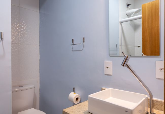Apartamento em Rio de Janeiro - Em frente ao metrô e 8 minutos da praia | SF228 Apartamento em Rio de Janeiro - Em frente ao metrô e 8 minutos da praia | SF228