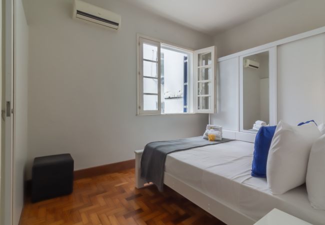 Apartamento em Rio de Janeiro - Próximo do metrô e 10 minutos da praia | MFB302 Apartamento em Rio de Janeiro - Próximo do metrô e 10 minutos da praia | MFB302