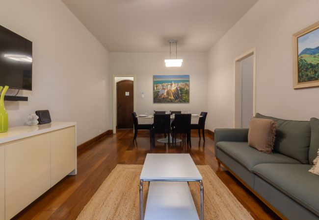 Apartamento em Rio de Janeiro - Próximo do metrô e 10 minutos da praia | MFB302 Apartamento em Rio de Janeiro - Próximo do metrô e 10 minutos da praia | MFB302