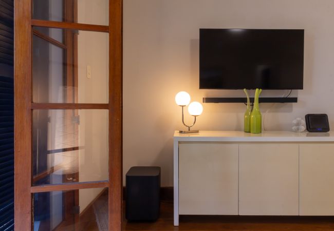 Apartamento em Rio de Janeiro - Próximo do metrô e 10 minutos da praia | MFB302 Apartamento em Rio de Janeiro - Próximo do metrô e 10 minutos da praia | MFB302