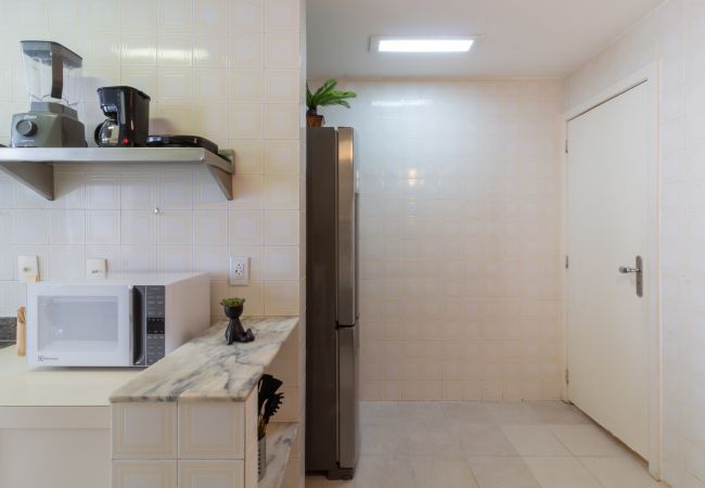 Apartamento em Rio de Janeiro - Próximo do metrô e 10 minutos da praia | MFB302 Apartamento em Rio de Janeiro - Próximo do metrô e 10 minutos da praia | MFB302