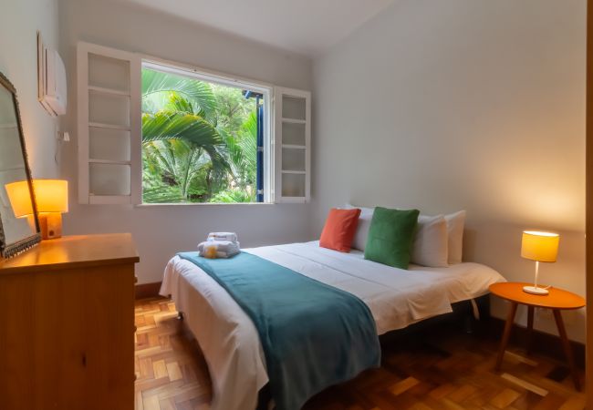 Apartamento em Rio de Janeiro - Próximo do metrô e 10 minutos da praia | MFB302 Apartamento em Rio de Janeiro - Próximo do metrô e 10 minutos da praia | MFB302