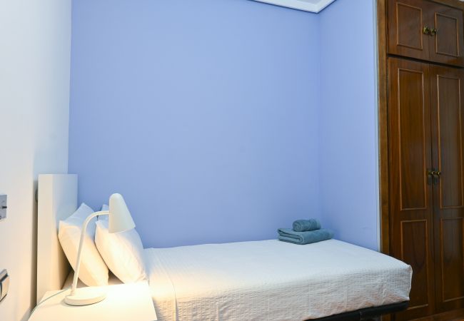 Apartamento em Madrid - Acogedora vivienda de 2 dormitorios en Chamberi.Temporal Apartamento em Madrid - Acogedora vivienda de 2 dormitorios en Chamberi.Temporal