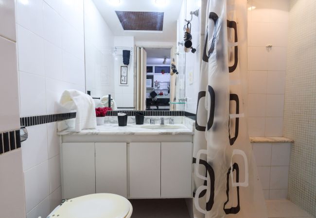 Apartamento em Rio de Janeiro - MAG1415 | Studio em Copacabana à 500m da praia  Apartamento em Rio de Janeiro - MAG1415 | Studio em Copacabana à 500m da praia