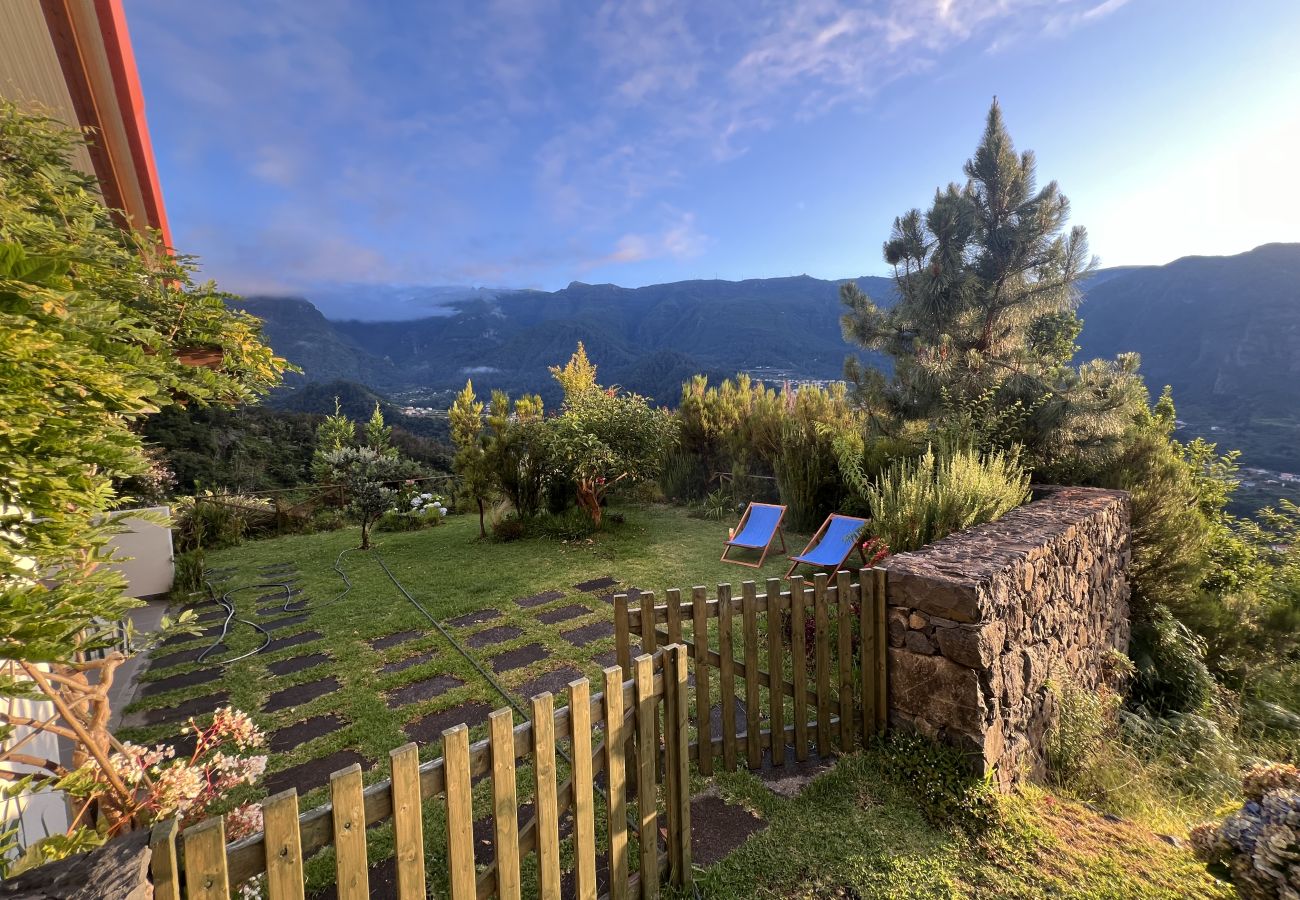 Casa de Campo em São Vicente - Magical Mountain Retreat - Zembica by Atlantic Holiday