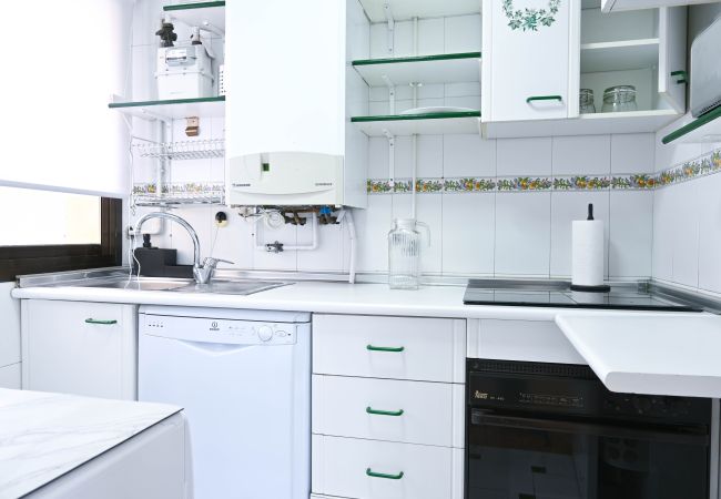 Apartamento em Madrid -  Dúplex Ático con Espectaculares Vistas al Parque en Tetuán. Temporal  Apartamento em Madrid -  Dúplex Ático con Espectaculares Vistas al Parque en Tetuán. Temporal