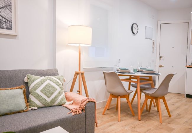 Apartamento em Madrid - Apartamento Moderno en Acacias con Excelente Ubicación en el Centro de Madrid Apartamento em Madrid - Apartamento Moderno en Acacias con Excelente Ubicación en el Centro de Madrid