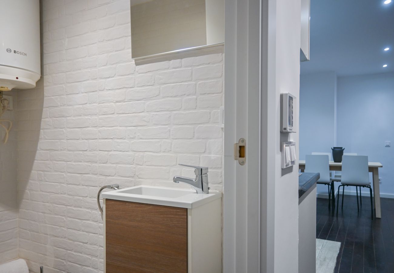 Apartamento em Madrid -  Amplio Apartamento con Balcón en Calle Santa Engracia, Chamberí .Temporal Apartamento em Madrid -  Amplio Apartamento con Balcón en Calle Santa Engracia, Chamberí .Temporal