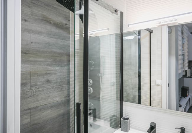 Apartamento em Madrid -  Moderno y Cómodo Apartamento en el Centro de Madrid .Temporal  Apartamento em Madrid -  Moderno y Cómodo Apartamento en el Centro de Madrid .Temporal