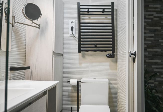 Apartamento em Madrid -  Moderno y Cómodo Apartamento en el Centro de Madrid .Temporal  Apartamento em Madrid -  Moderno y Cómodo Apartamento en el Centro de Madrid .Temporal