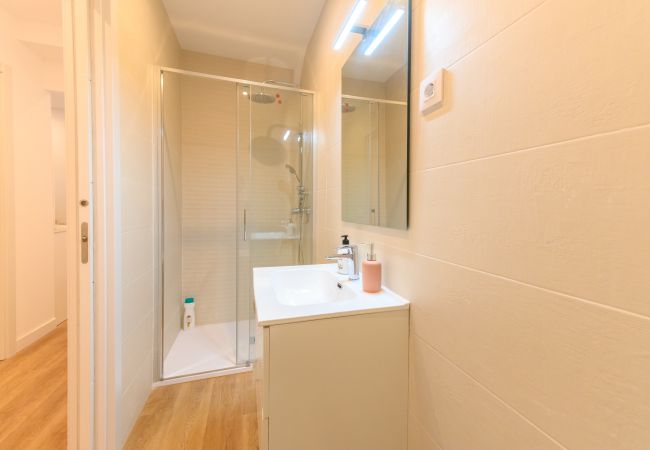 Apartamento em Madrid -  Elegancia y Confort en el Corazón de Chamberí: Apartamento con   Estilo Único. Temporal Apartamento em Madrid -  Elegancia y Confort en el Corazón de Chamberí: Apartamento con   Estilo Único. Temporal