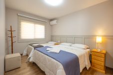 Apartamento em Gramado - NOVO! Dois quartos a 400m da Rua Coberta!