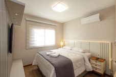 Apartamento em Gramado - NOVO! Dois quartos a 400m da Rua Coberta!