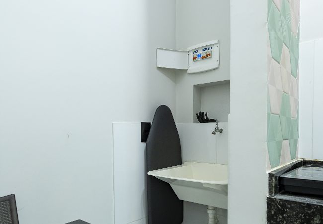 Apartamento em Alfenas - Studio equipado na área central com Wi-Fi Apartamento em Alfenas - Studio equipado na área central com Wi-Fi