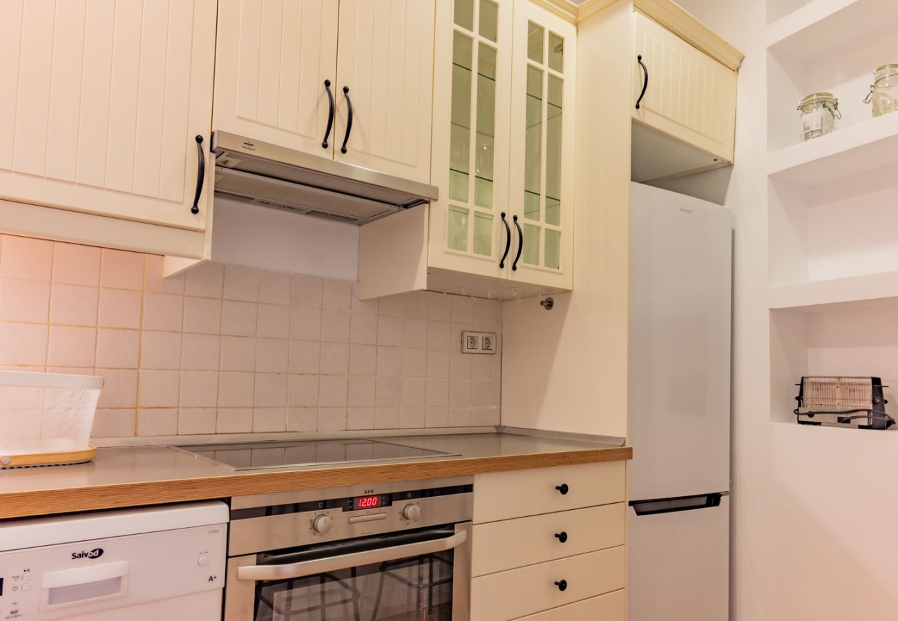 Apartamento em Madrid - Elegante y luminoso piso en el corazón de Chamberí: Con balcones y amplios espacios Apartamento em Madrid - Elegante y luminoso piso en el corazón de Chamberí: Con balcones y amplios espacios