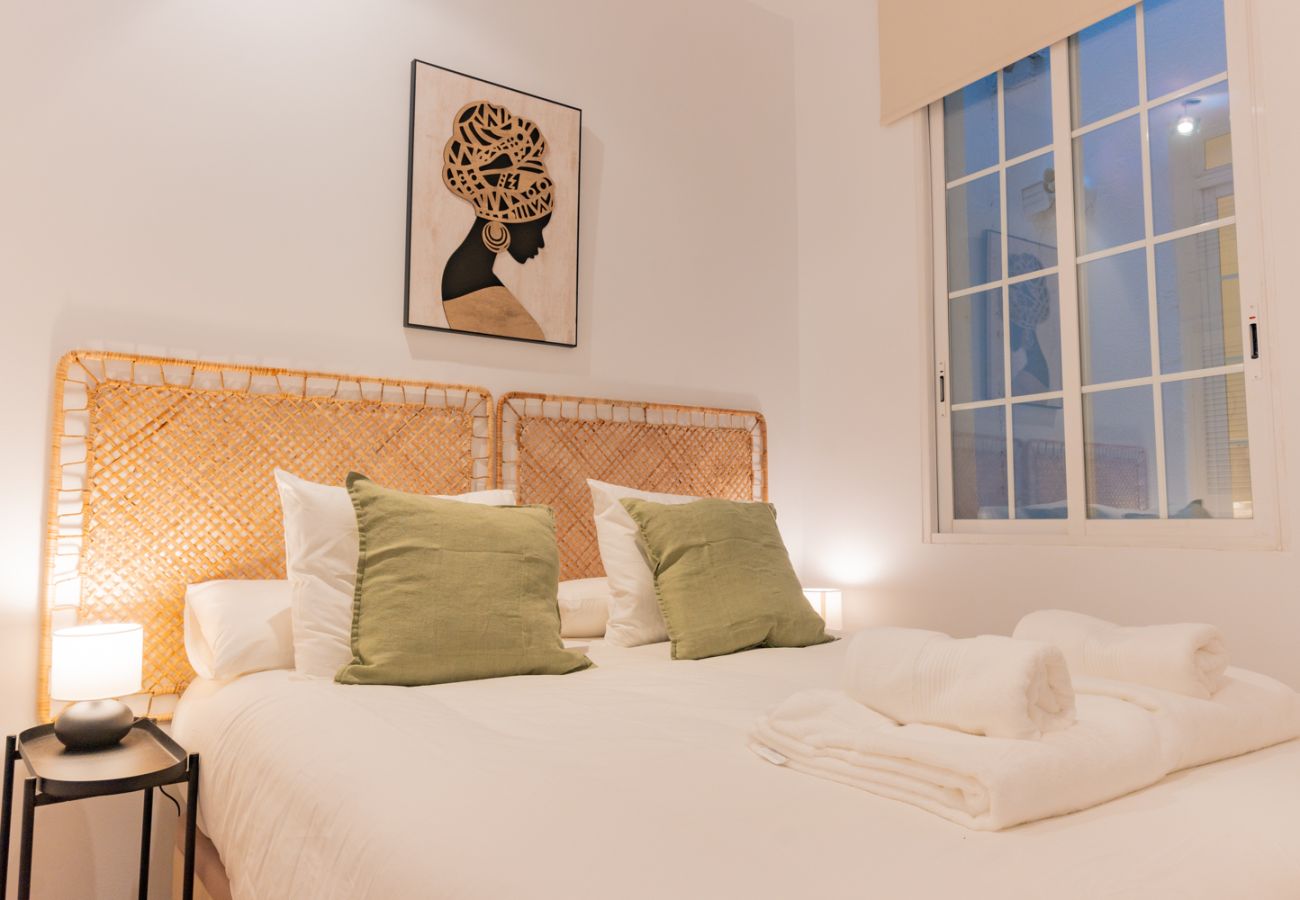 Apartamento em Madrid - Elegante y luminoso piso en el corazón de Chamberí: Con balcones y amplios espacios Apartamento em Madrid - Elegante y luminoso piso en el corazón de Chamberí: Con balcones y amplios espacios