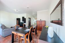 Casa geminada em Água de Pena - Eddys House by Atlantic Holiday