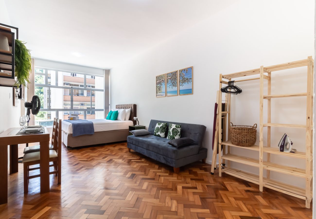 Estúdio em Rio de Janeiro - 5 minutos da Praia de Copacabana | PI502