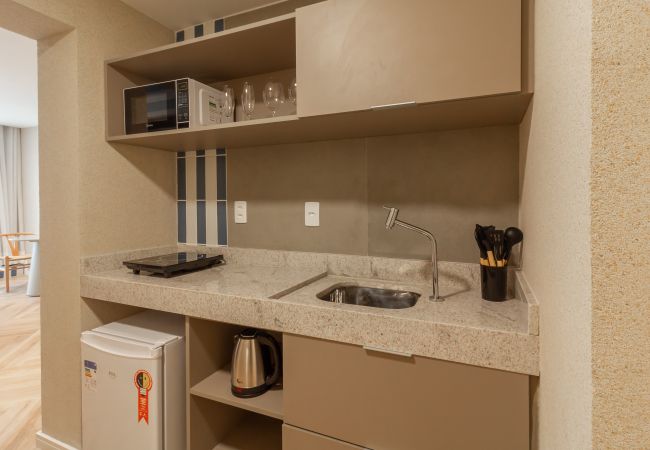 Apartamento em Rio de Janeiro - Vista para o Mar e Varanda com Banheira | Q9 Apartamento em Rio de Janeiro - Vista para o Mar e Varanda com Banheira | Q9
