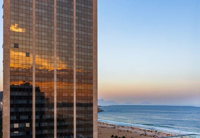 Apartamento em Rio de Janeiro - Refúgio a Poucos Passos de Praia de Copacabana | Q8