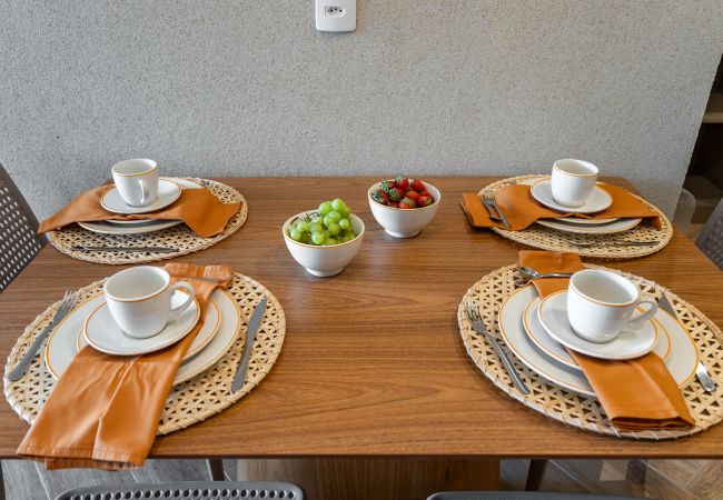 Apartamento em Rio de Janeiro - Vista para o Mar e Varanda com Banheira | Q5 Apartamento em Rio de Janeiro - Vista para o Mar e Varanda com Banheira | Q5