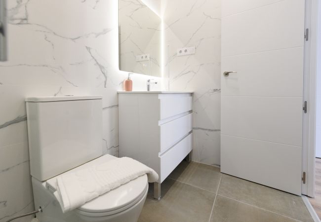 Apartamento em Madrid - Elegancia y Funcionalidad en San Bernardo: Piso con Baños en Suite Apartamento em Madrid - Elegancia y Funcionalidad en San Bernardo: Piso con Baños en Suite