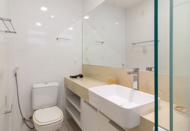 Apartamento em Rio de Janeiro - Apartamento em Copacabana a 3 minutos da Praia | NSC602 Apartamento em Rio de Janeiro - Apartamento em Copacabana a 3 minutos da Praia | NSC602