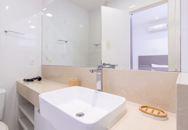 Apartamento em Rio de Janeiro - Apartamento em Copacabana a 3 minutos da Praia | NSC602 Apartamento em Rio de Janeiro - Apartamento em Copacabana a 3 minutos da Praia | NSC602