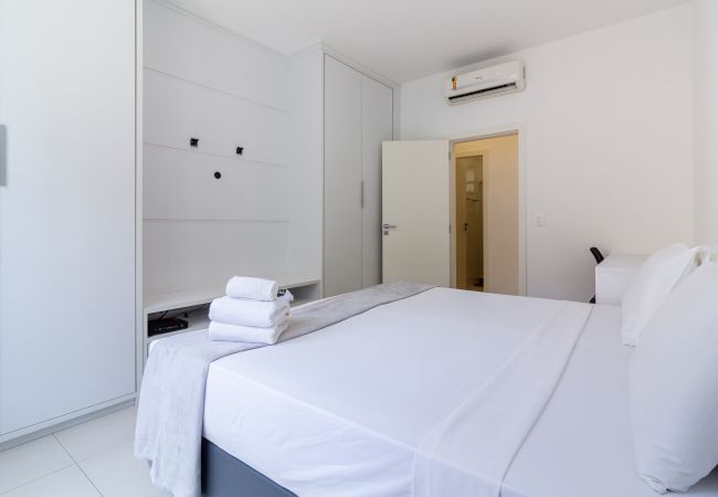 Apartamento em Rio de Janeiro - Apartamento em Copacabana a 3 minutos da Praia | NSC602 Apartamento em Rio de Janeiro - Apartamento em Copacabana a 3 minutos da Praia | NSC602