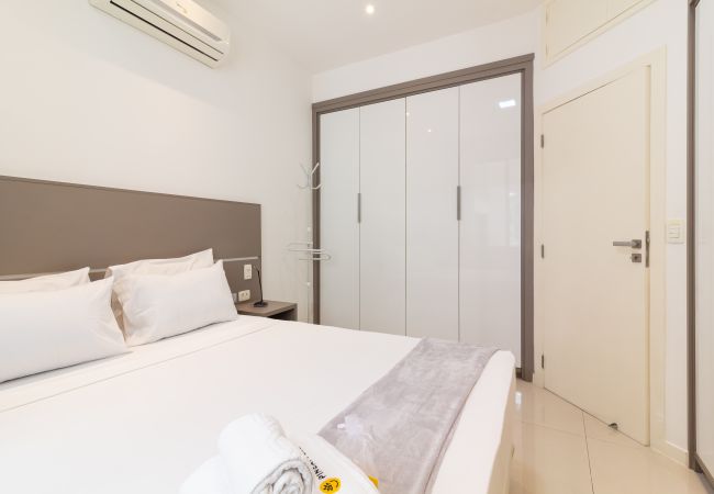 Apartamento em Rio de Janeiro - Apartamento em Copacabana a 3 minutos da Praia | NSC602 Apartamento em Rio de Janeiro - Apartamento em Copacabana a 3 minutos da Praia | NSC602