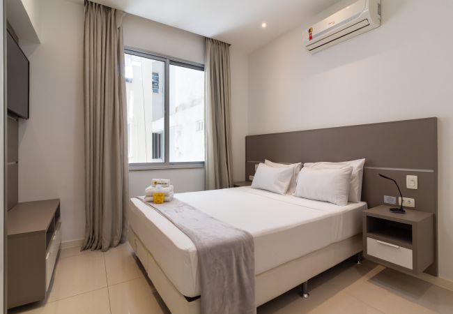 Apartamento em Rio de Janeiro - Apartamento em Copacabana a 3 minutos da Praia | NSC602 Apartamento em Rio de Janeiro - Apartamento em Copacabana a 3 minutos da Praia | NSC602