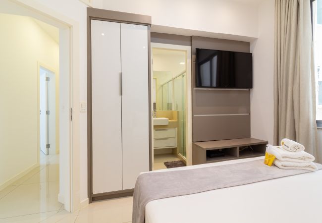 Apartamento em Rio de Janeiro - Apartamento em Copacabana a 3 minutos da Praia | NSC602 Apartamento em Rio de Janeiro - Apartamento em Copacabana a 3 minutos da Praia | NSC602