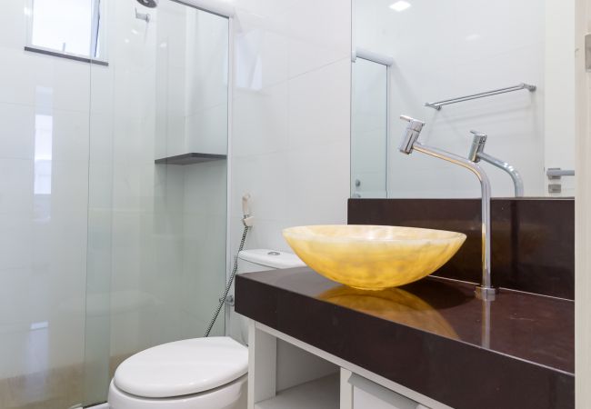 Apartamento em Rio de Janeiro - Apartamento em Copacabana a 3 minutos da Praia | NSC602 Apartamento em Rio de Janeiro - Apartamento em Copacabana a 3 minutos da Praia | NSC602
