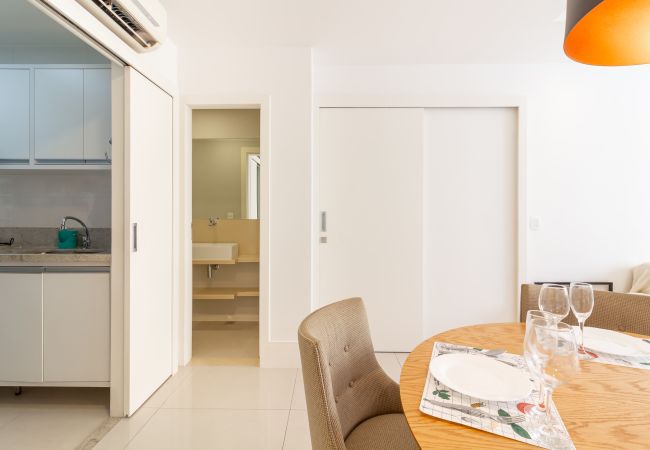 Apartamento em Rio de Janeiro - Apartamento em Copacabana a 3 minutos da Praia | NSC602 Apartamento em Rio de Janeiro - Apartamento em Copacabana a 3 minutos da Praia | NSC602