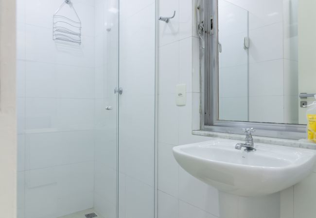 Apartamento em Rio de Janeiro - Apartamento em Copacabana a 3 minutos da Praia | NSC602 Apartamento em Rio de Janeiro - Apartamento em Copacabana a 3 minutos da Praia | NSC602